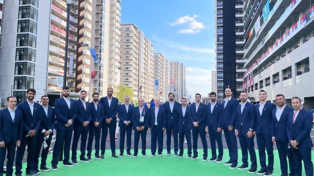 تیم ملی بسکتبال کشورمان پیش از آغاز مراسم افتتاحیه المپیک ۲۰۲۰ توکیو 