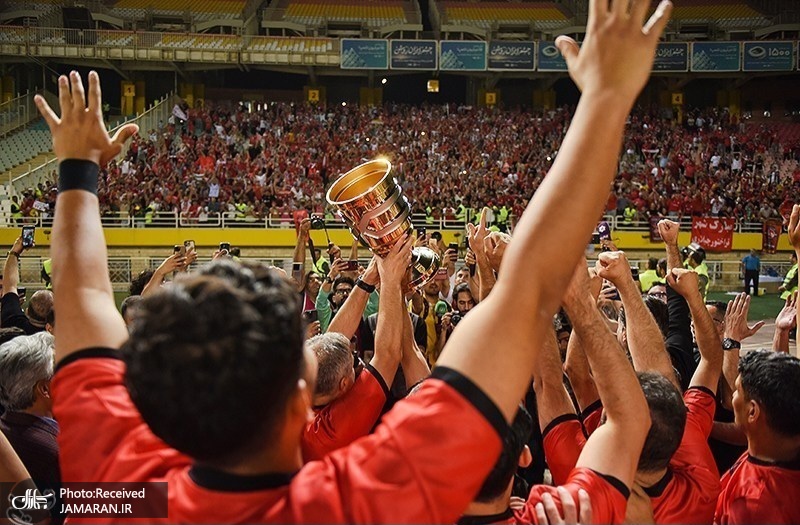 جشن قهرمانی تراکتور در سوپرجام ۱۴۰۴