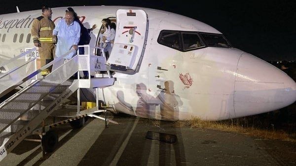 سانحه برای هواپیمای مسافربری در فرودگاه هاشمی نژاد مشهد (2)