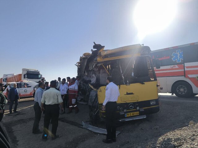 تصادف دلخراش اتوبوس دانشجویان در جاده سمنان (2)