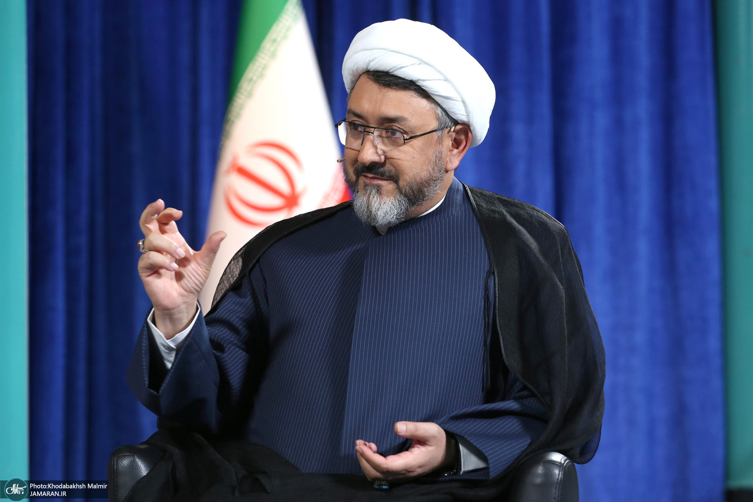 گفتگو با رئیس موسسه تنظیم و نشر آثار امام خمینی (س) در حسینیه جماران