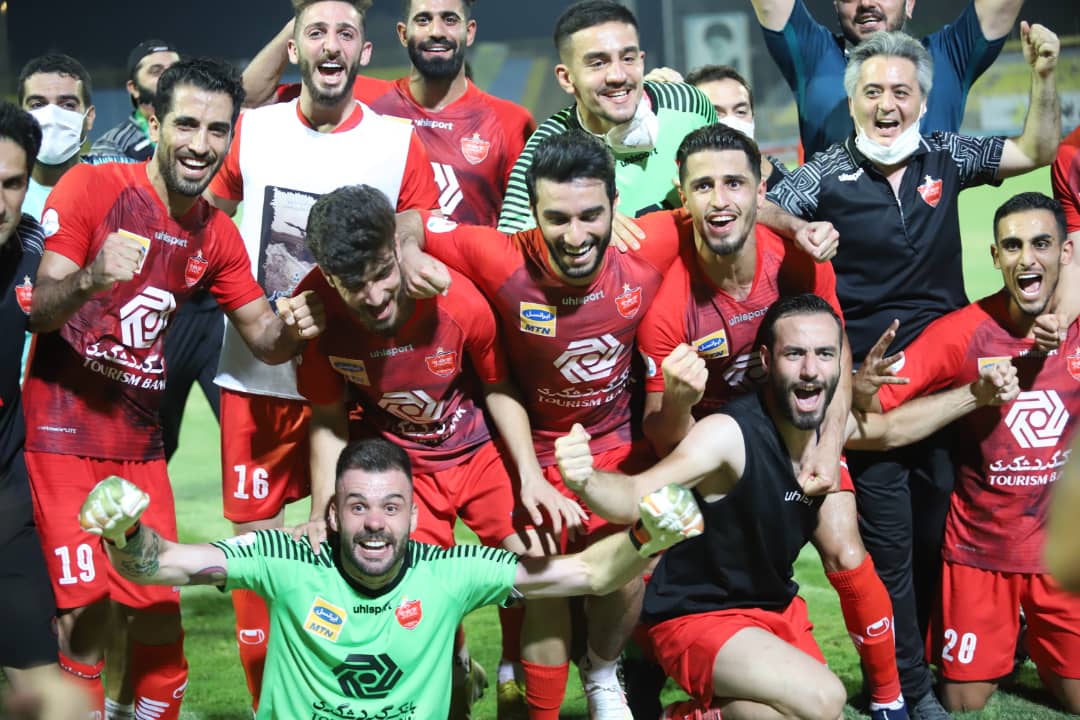 جشن قهرمانی پرسپولیس در لیگ نوزدهم/ پوکر قهرمانی پرسپولیس