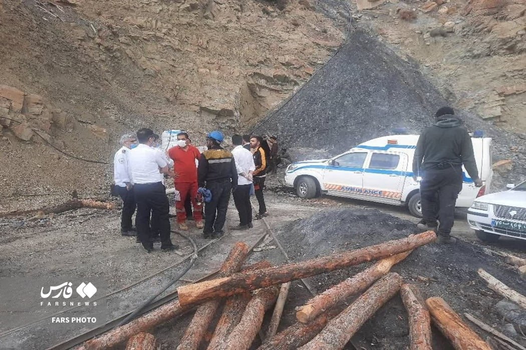 حادثه در معدن مهماندویه دامغان (2)
