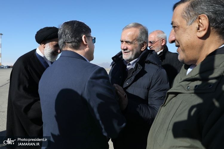 پزشکیان وارد شهرکرد شد (2)