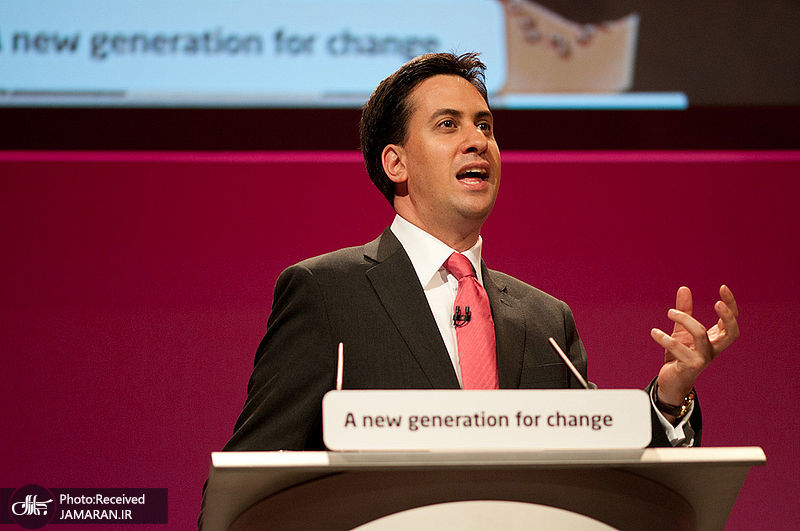 800px-Ed_Miliband_conference_speech_in_Manchester__September_2010