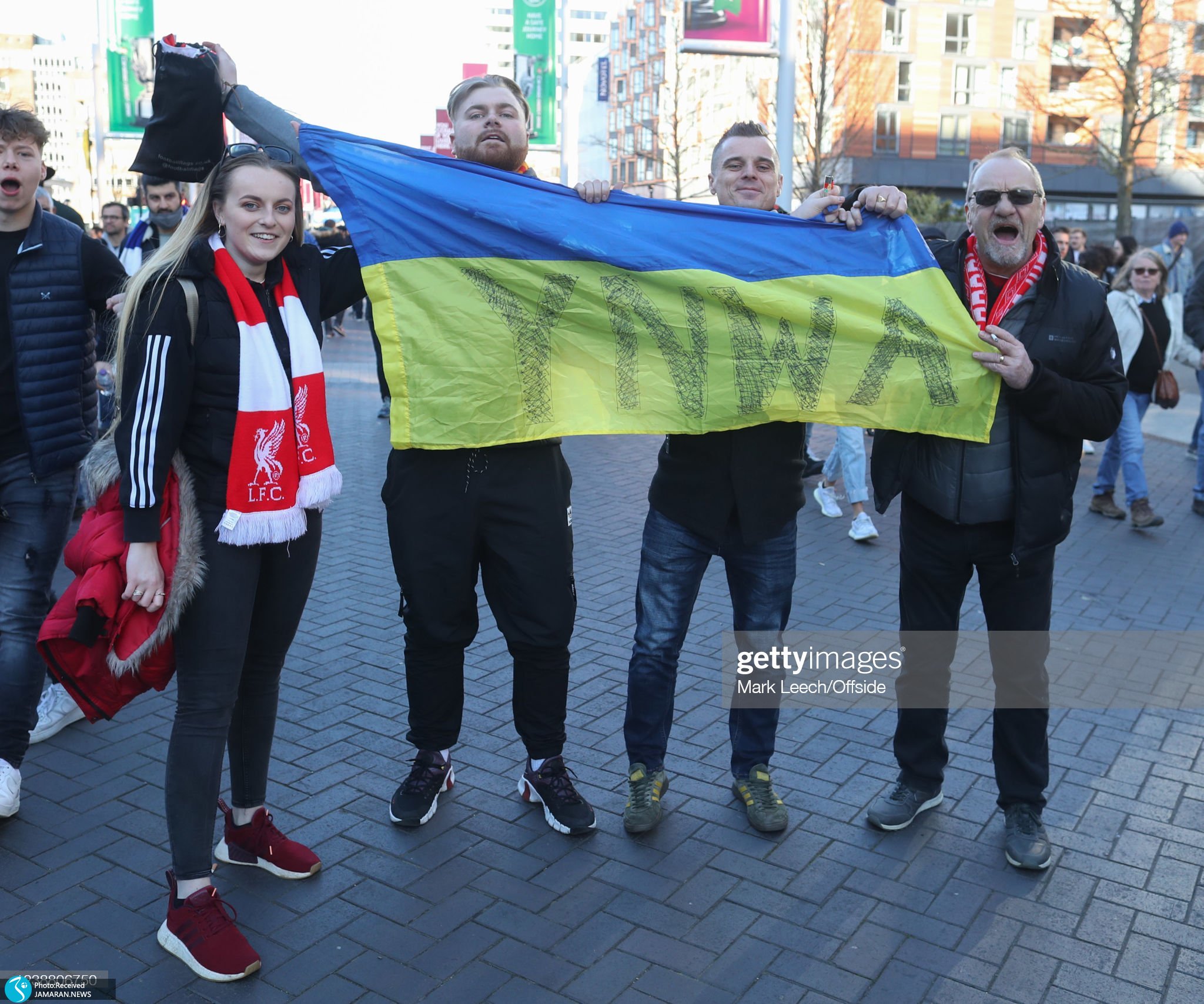 حمایت از اوکراین در بازی لیورپول چلسی