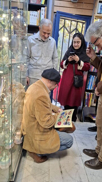 کتابگردی احمد مسجدجامعی (3)