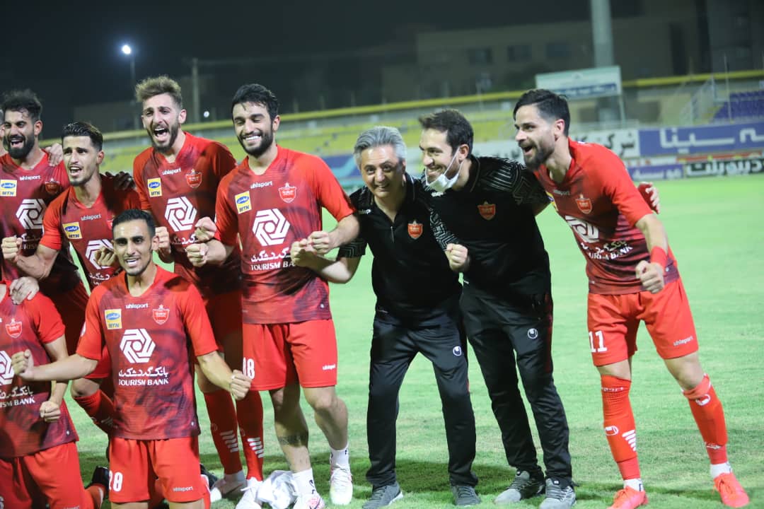 جشن قهرمانی پرسپولیس در لیگ نوزدهم/ پوکر قهرمانی پرسپولیس