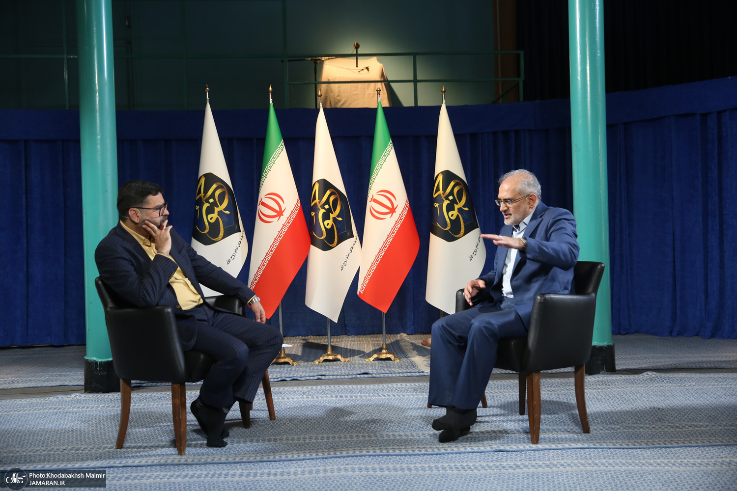 گفتگو حضوربا سید محمد حسینی