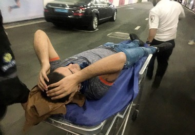 حمله عصبی به هوادار استقلال + عکس
