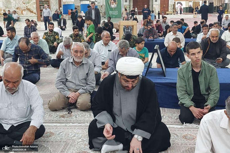 مراسم دعای کمیل در حرم امام خمینی