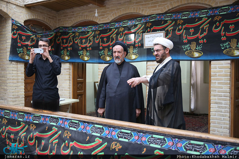بازدید حجت الاسلام و المسلمین سید محمود دعایی از بیت امام در نجف