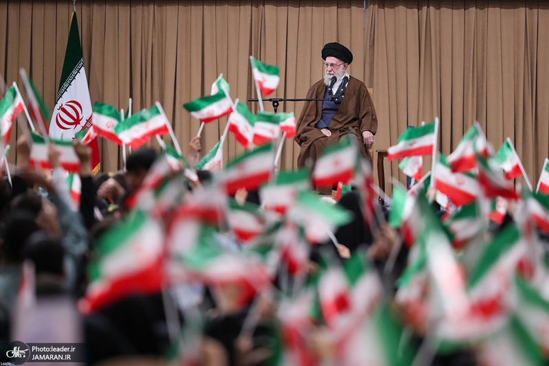 دیدار دانش‌آموزان و دانشجویان با رهبر معظم انقلاب