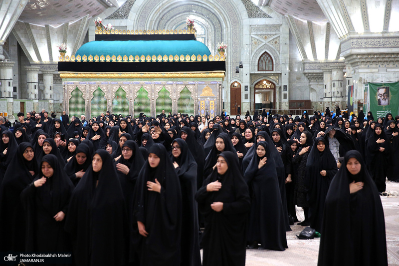 مراسم عزادارای شب عاشورا در حرم مطهر امام خمینی