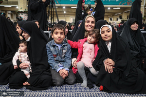 دیدار هزاران نفر از زنان و دختران با رهبر معظم انقلاب