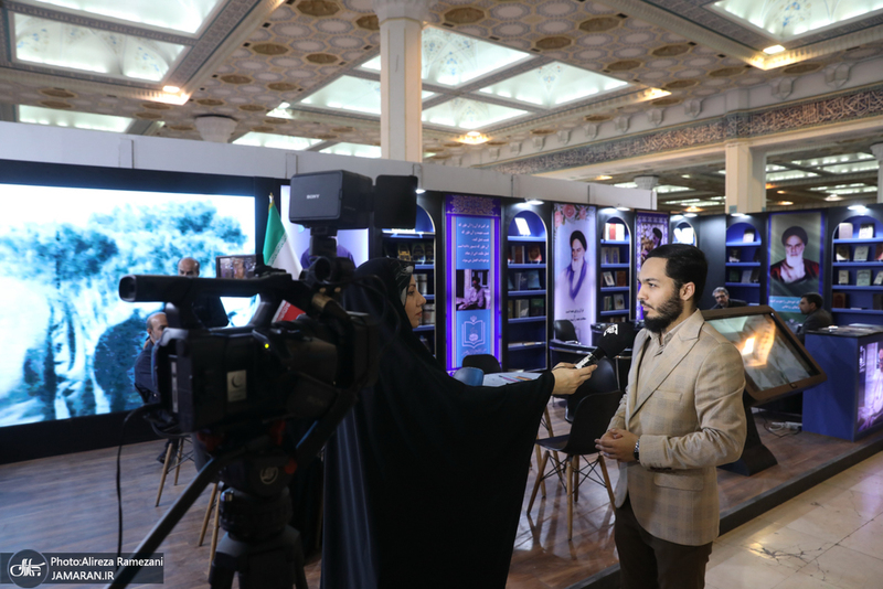 غرفه موسسه تنظیم و نشر آثار امام خمینی (س) در سی و دومین نمایشگاه بین المللی قرآن کریم-2