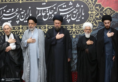 شب نهم مراسم عزاداری حضرت اباعبدالله الحسین(ع) در حرم مطهر امام خمینی(س)