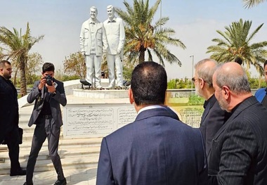 ببینید/ ادای احترام علی لاریجانی به شهیدان والامقام، قاسم سلیمانی و ابومهدی المهندس