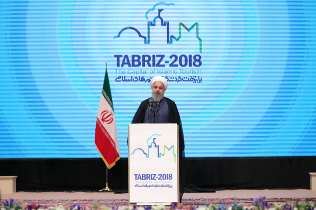 رییس جمهور روحانی: فکر می‌کنند کاخ سفید باید برای خاورمیانه تصمیم بگیرد/ به صراحت می‌گویید با پول دیگران می‌مانید پس شما جیره خوار دیگران هستید/ ما آماده‌ایم حافظ عربستان باشیم