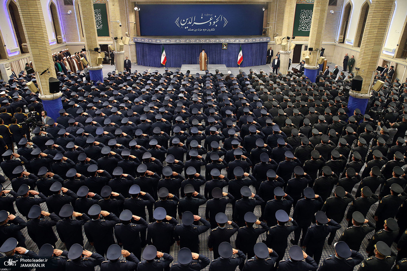 دیدار جمعی از فرماندهان نیروی هوایی و پدافند هوایی ارتش با رهبر انقلاب اسلامی