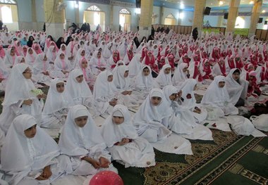 امام جمعه شیروان: خانواده ها سن تکلیف فرزندان را جشن بگیرند