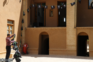 غبار روبی و عطر افشانی و بیت و زادگاه امام خمینی (س)