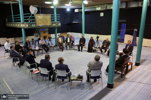 دیدار اعضای شورای مرکزی حزب اعتماد ملی با سید حسن خمینی