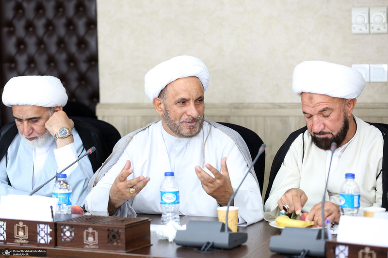 دیدار جمعی از علمای کشور عراق با رئیس موسسه تنظیم ونشر آثار امام خمینی