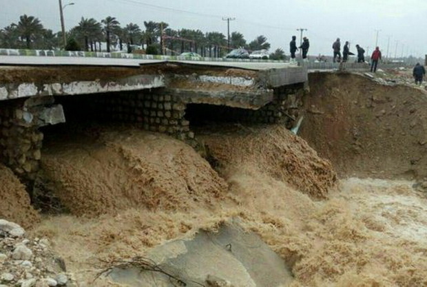سیل راه ارتباطی 4 روستای هشترود را بست