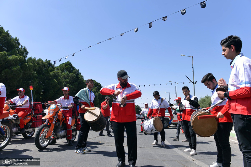 بدرقه 22 هزار امدادگر هلال احمر از جوار حرم امام خمینی (س)