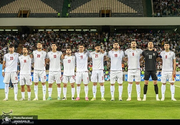 واکنش متحد و مشترک ملی پوشان فوتبال؛ پای ایران می مانیم