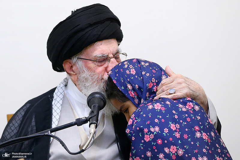 دیدار خانواده شهدای اخیر نیروی پدافند هوایی ارتش با رهبر معظم انقلاب