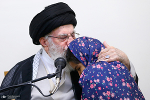 دیدار خانواده شهدای اخیر نیروی پدافند هوایی ارتش با رهبر معظم انقلاب