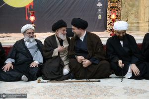 مراسم عزادارای شب عاشورا در حرم مطهر امام خمینی