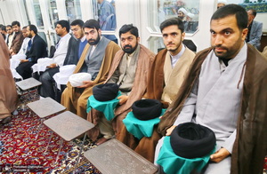 مراسم جشن عید غدیر و عمامه‌گذاری طلاب در بیت مراجع  تقلید و علما