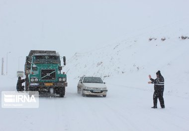 محور هراز باز و کندوان بسته است