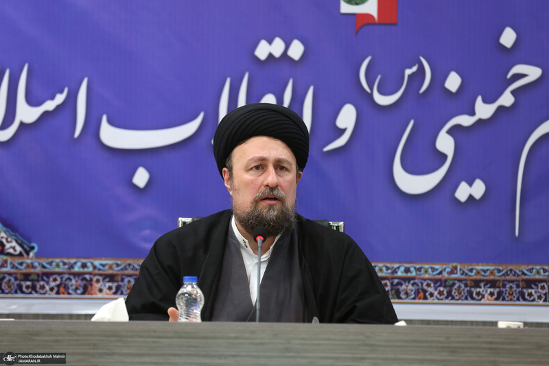 حضور سید حسن خمینی در گردهمایی علمی به مناسبت هفته پژوهش در پژوهشکده امام خمینی(س) و انقلاب اسلامی