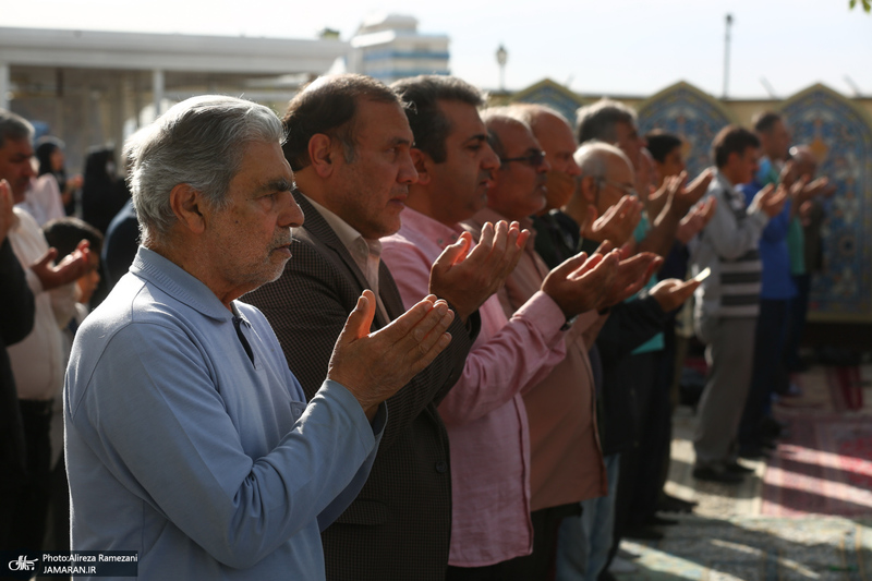 اقامه نماز عید سعید فطر در امام زاده قاسم (ع)