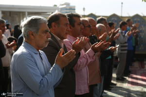 اقامه نماز عید سعید فطر در امام زاده قاسم (ع)