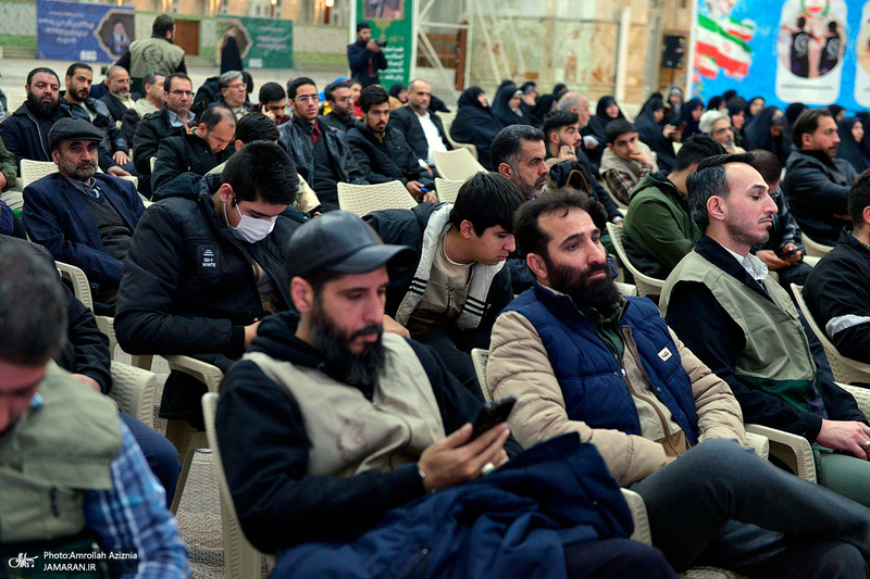 رزمایش کمک مومنانه با اهدای ۳۰۰ دستگاه ویلچر به بهزیستی در حرم امام  خمینی (س)