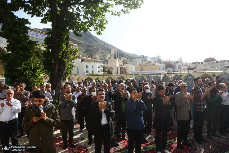 اقامه نماز عید سعید فطر در امام زاده قاسم (ع)