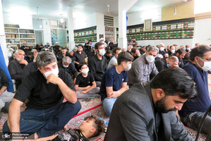 عزاداری تاسوعای حسینی (س) در دفتر آیت الله العظمی صانعی (ره)