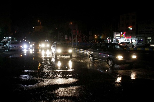 بارندگی و گرد و غبار محلی در راه خوزستان است