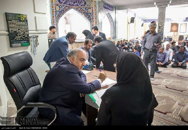 جمعی از شهروندان کرمانشاه با استاندار دیدار کردند