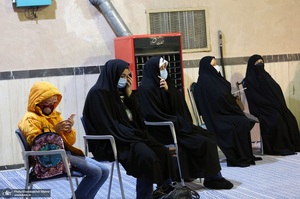 مراسم تجلیل از کارگردان فیلم مستند «بانو قدس ایران» در حسینیه جماران