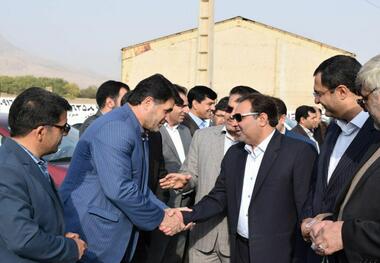 آغاز بهره برداری و کلنگ زنی 10طرح شهرستان دورود با حضوراستاندار لرستان