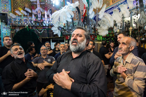 مراسم عزاداری شب شهادت حضرت رقیه(س) و تشییع پیکر پاک شهید تازه تفحص در تکیه دربند