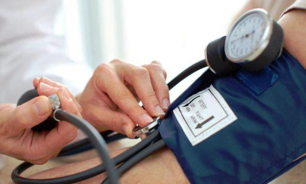 ایستگاه های سنجش فشار خون در بیمارستان های گیلان دایر می شود