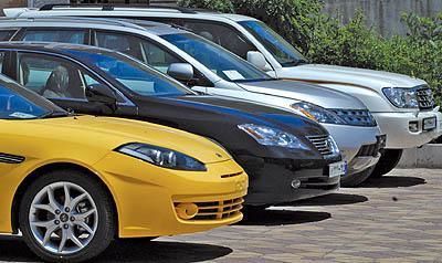قیمت خودروهای خارجی در اراک 200 درصد افزایش یافت