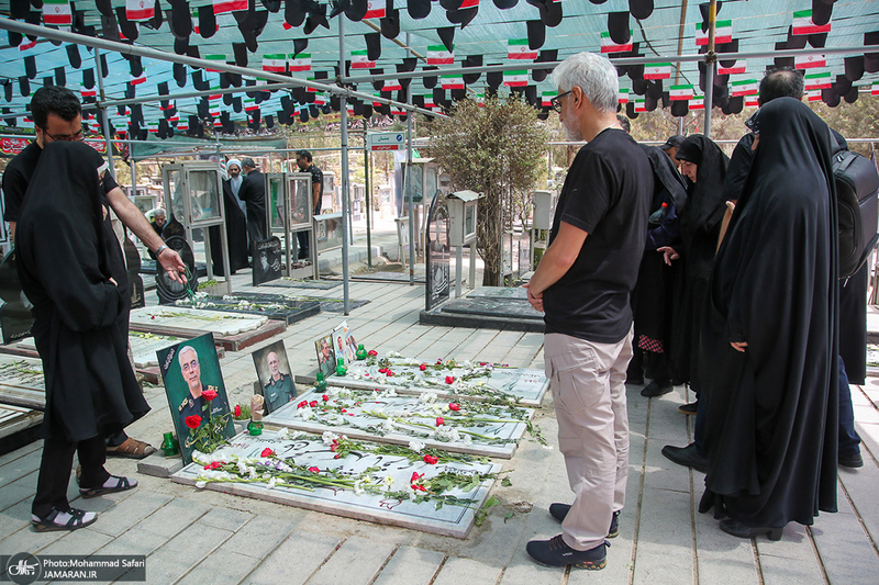 گلزار شهدای جنگ تحمیلی ۱۲روزه در بهشت زهرا (س)